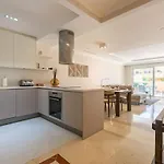 Charming In Aloha Hill Club With Pools & Apartman