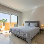 Charming In Aloha Hill Club With Pools & Apartman Marbella